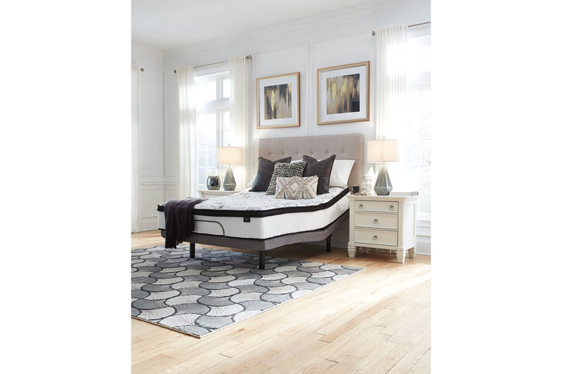 Chime 12 Inch Hybrid White Queen Mattress in a Box - DMV FurnitureQueen Mattress