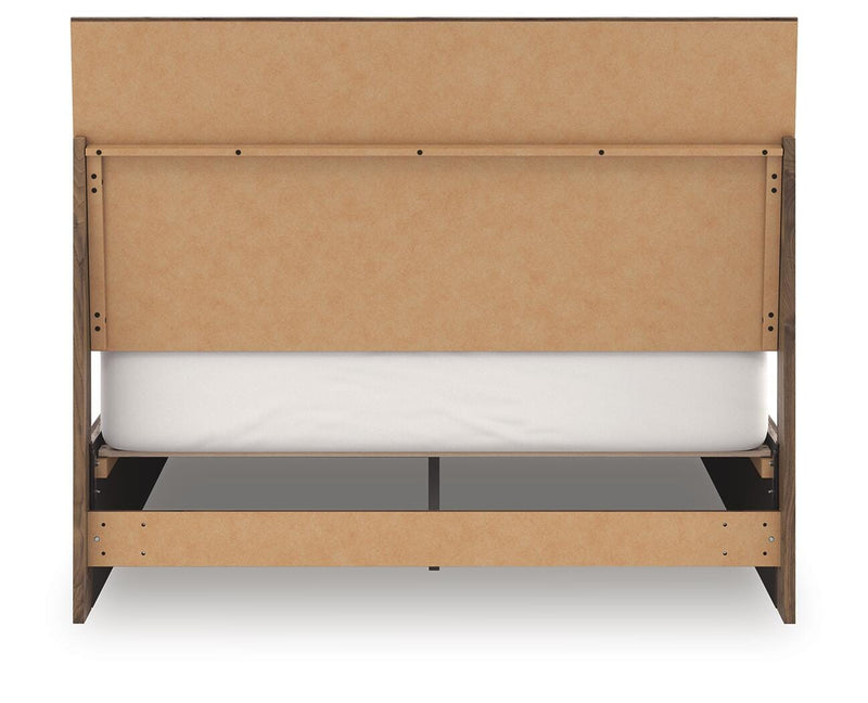 Chirason Brown Queen Panel Bed - PCB3367B2