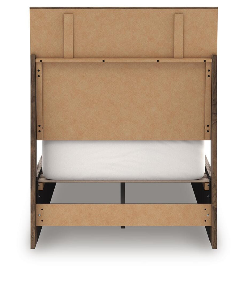 Chirason Twin Panel Platform Bed, Dresser and Mirror - PCB3367B24