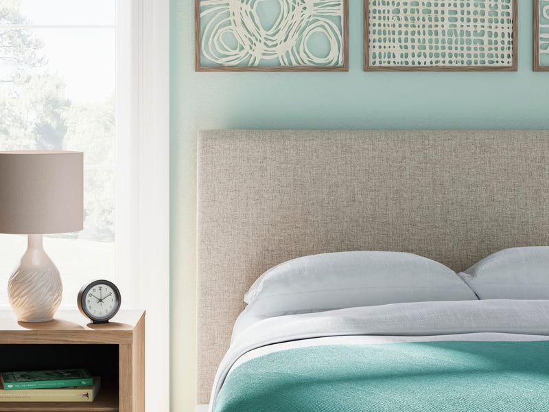 Cielden Full Upholstered Bed with Roll Slats and Dresser in Soft Gray - PKG022901