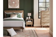 Cielden Two - tone Queen Platform Bed - DMV FurnitureQueen Bed