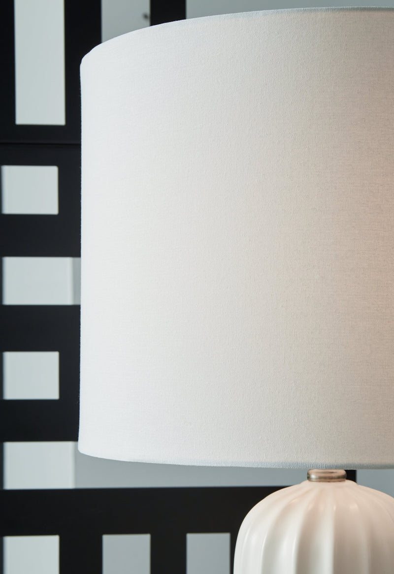 Clarkland Table Lamp (Set of 2) - DMV FurnitureTable Lamp