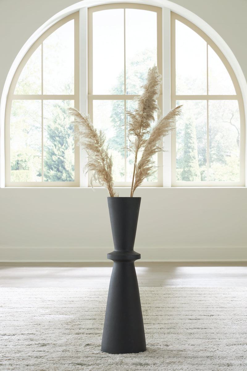 Collisten Black Vase - A2000663