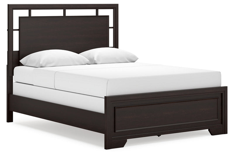 Covetown Dark Brown Queen Panel Bed - DMV FurnitureQueen Bed