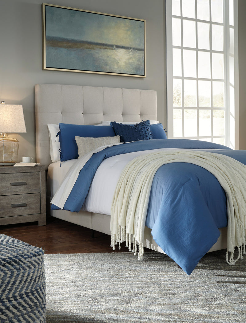 Culverbach Gray Upholstered Panel Bedroom Set - DMV FurnitureBedroom Set