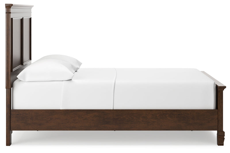 Danabrin Full Panel Bed with Mirrored Dresser, Chest and 2 Nightstands in Brown - PKG015201