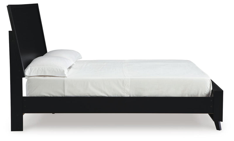 Danziar Queen Panel Bed, 2 Dressers and Nightstand - B1013B31