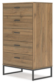 Deanlow Full Panel Headboard with Dresser and Chest in Honey - PKG017182