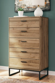 Deanlow Full Panel Headboard with Dresser and Chest in Honey - PKG017182