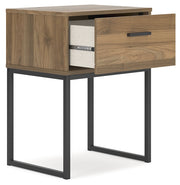 Deanlow Honey Youth Platform Bedroom Set from Ashley - DMV Furniture