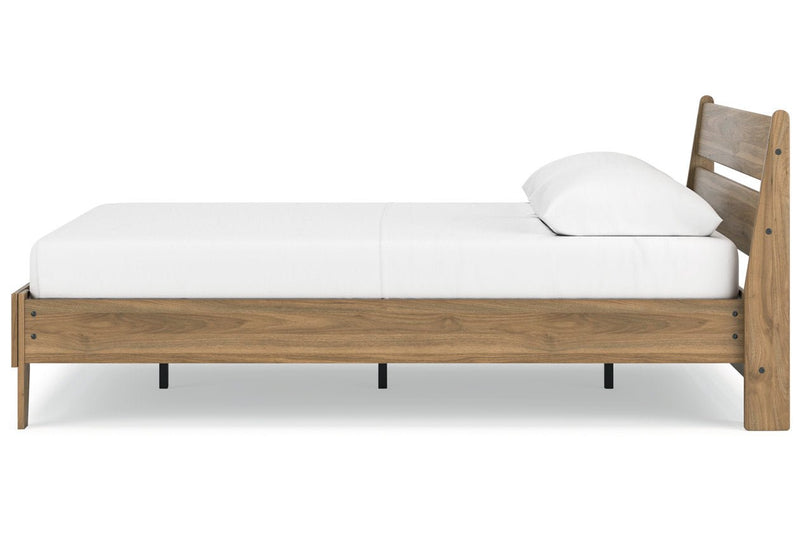 Deanlow Honey Queen Platform Panel Bed - DMV FurnitureQueen Bed