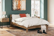 Deanlow Honey Queen Platform Panel Bed - DMV FurnitureQueen Bed