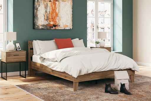 Deanlow Honey Queen Platform Panel Bed - DMV FurnitureQueen Bed