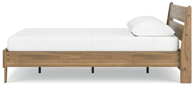 Deanlow Queen Platform Panel Bed with 2 Nightstands in Honey - PKG017277