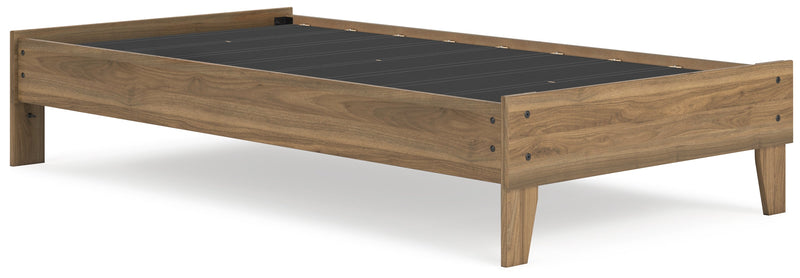 Deanlow Twin Platform Bed with Dresser and Chest in Honey - PKG017189