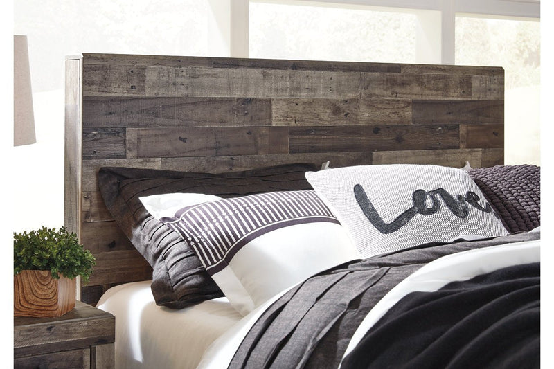 Derekson Multi Gray Queen Panel Bed - DMV FurnitureQueen Bed