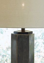 Dirkton Accent Lamp - DMV FurnitureTable Lamp