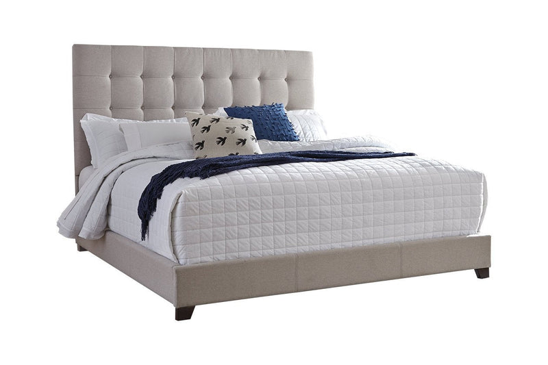 Dolante Beige Queen Upholstered Bed - DMV FurnitureQueen Bed