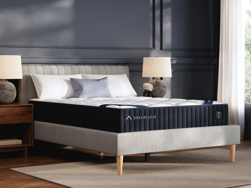 DreamCloud Classic Hybrid White Queen Mattress - M13531