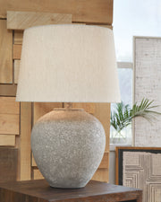 Dreward Table Lamp - DMV FurnitureTable Lamp