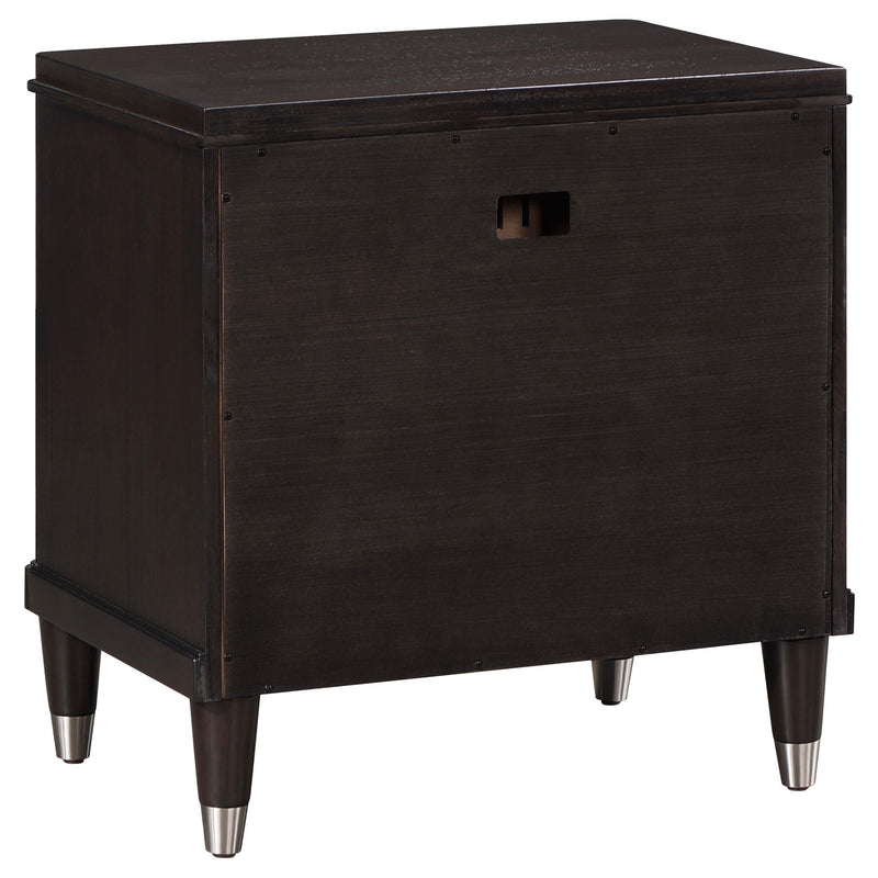 Emberlyn 5-piece Queen Bedroom Set Brown - 223061Q-S5