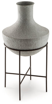 Estonbank Distressed Cream Vase - A2000747