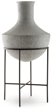 Estonbank Distressed Cream Vase Set - A2000747A1