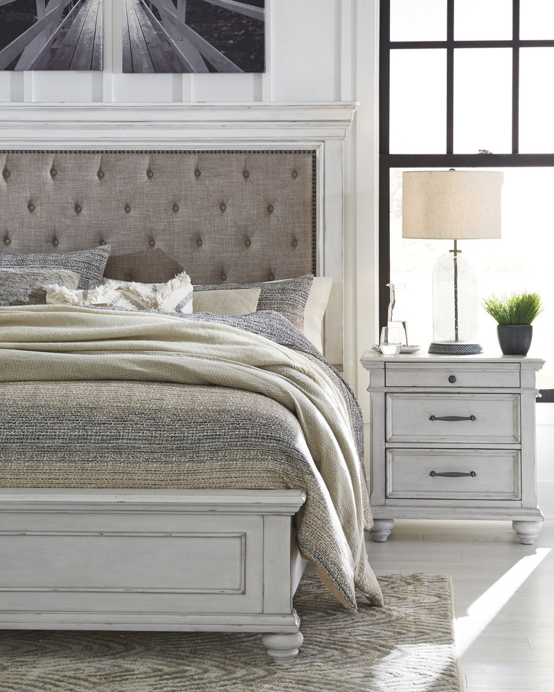 [EXCLUSIVE] Kanwyn Whitewash Upholstered Panel Bedroom Set - DMV FurnitureBedroom Set