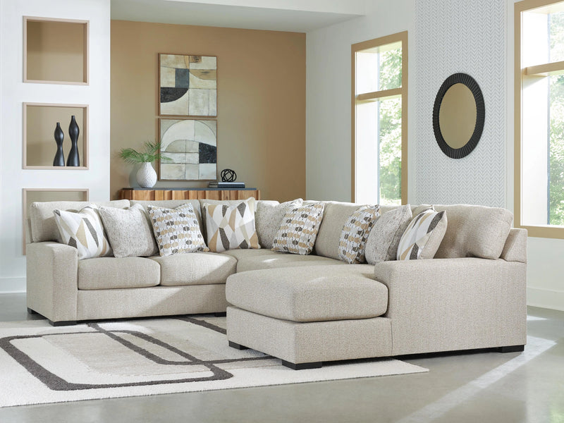 Laurelgrove Sectional with Chaise