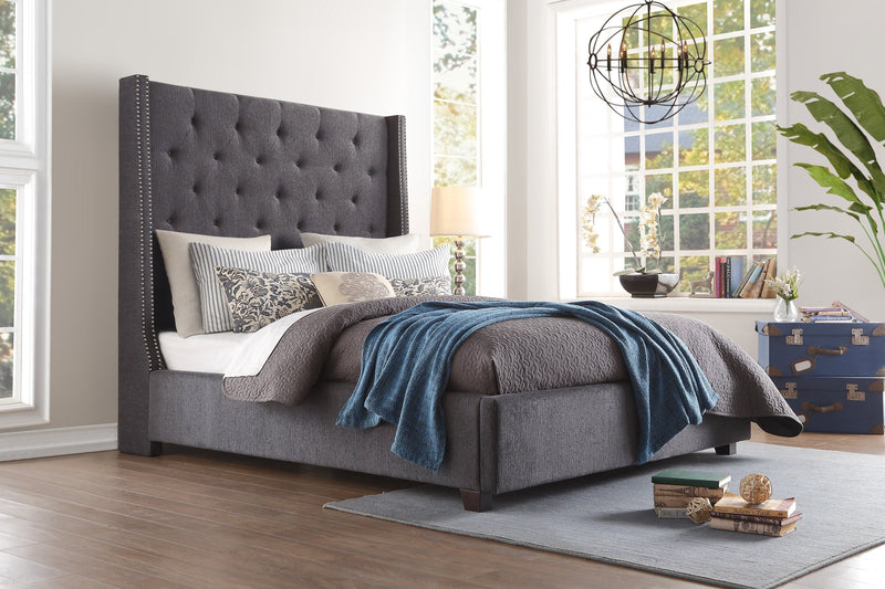 Fairborn Gray King Platform Bed with Storage Footboard - 5877KGY-1EKDW - DMV Furniture