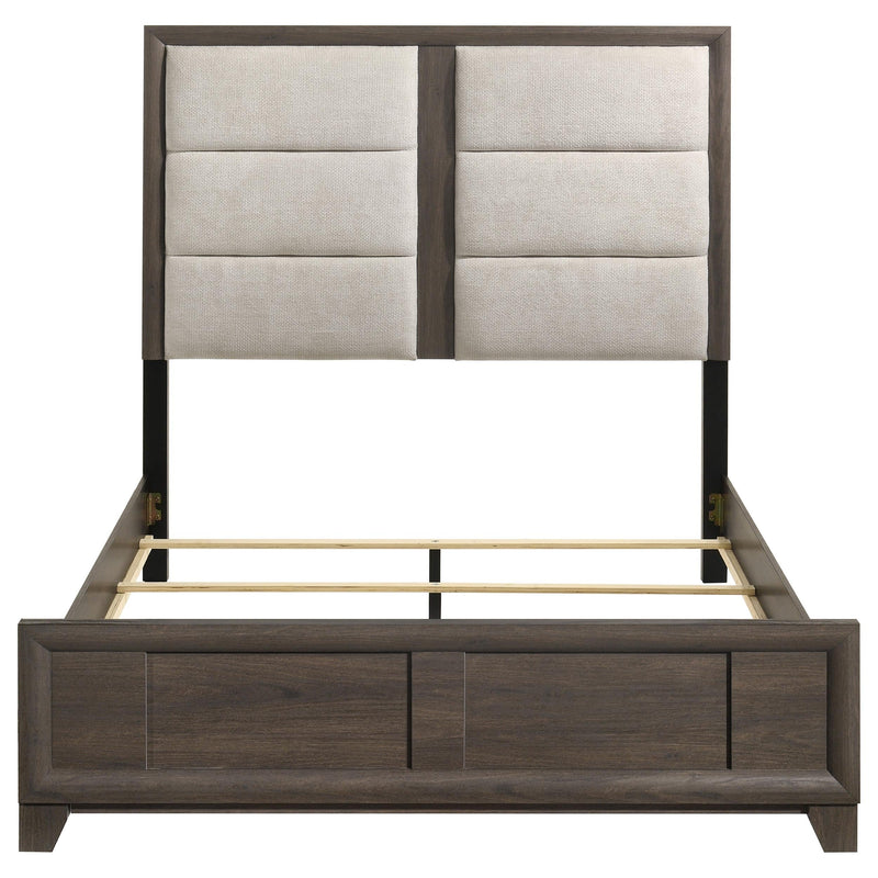 Farre 4-piece Queen Bedroom Set Dark Brown - 225321Q-S4