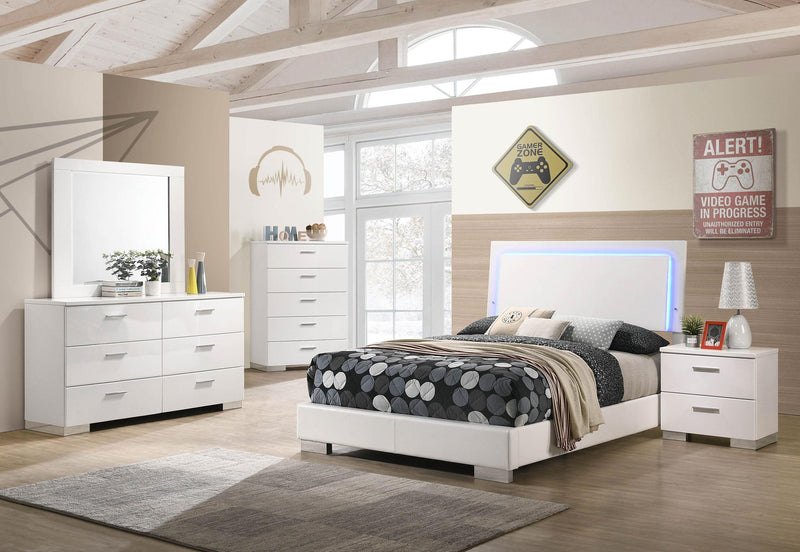 Felicity 5-piece Full Bedroom Set White High Gloss - 203500F-S5