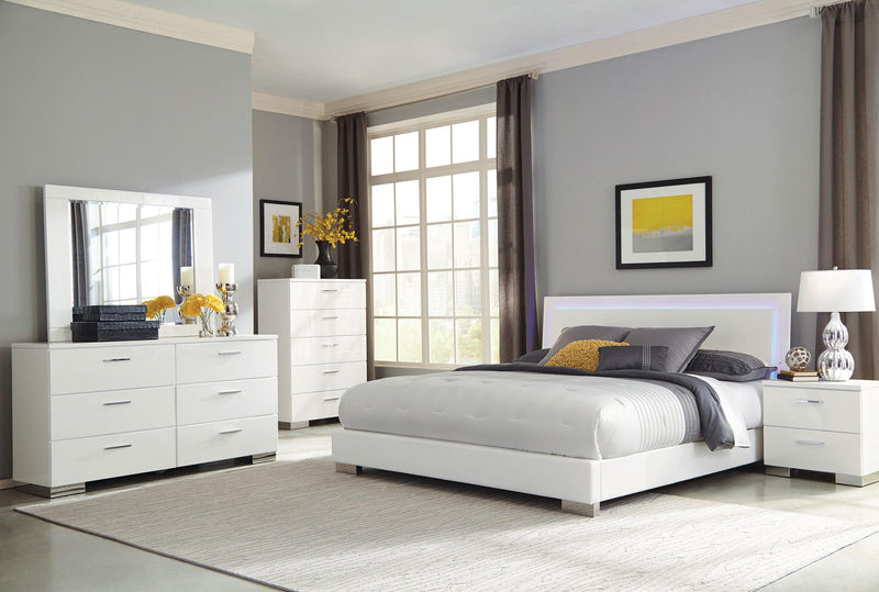 Felicity 5-piece Queen Bedroom Set White High Gloss - 203500Q-S5