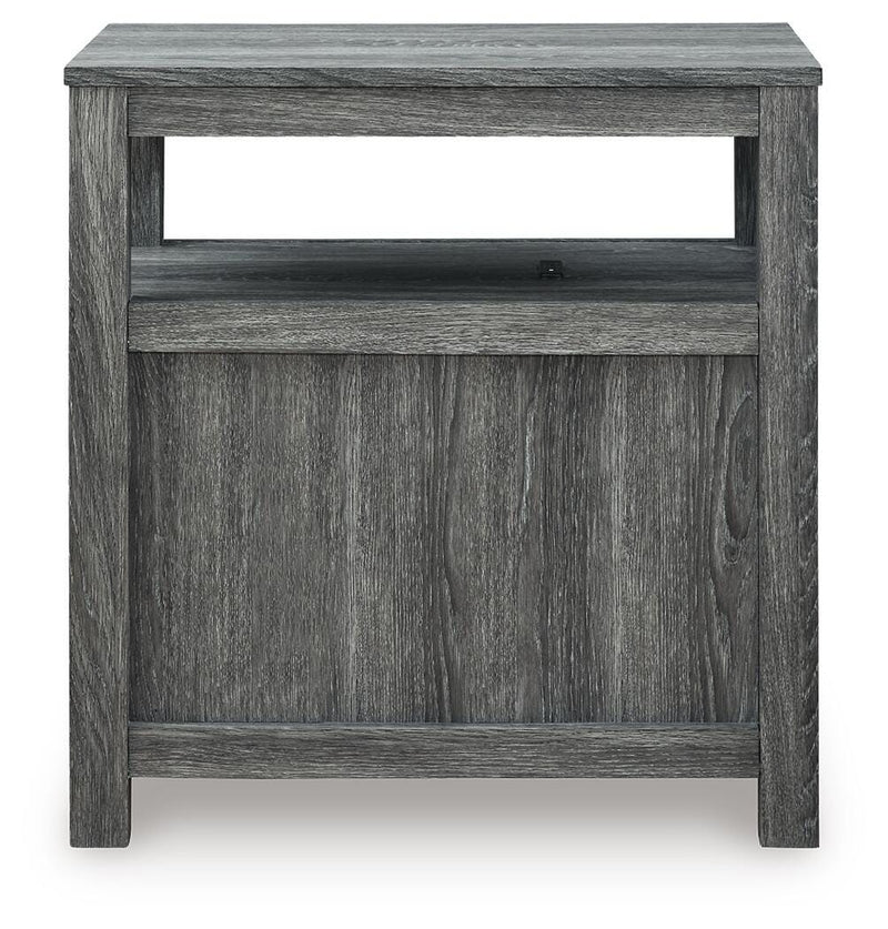 Fendenmore Brown/Gray Chairside End Table - T190-317