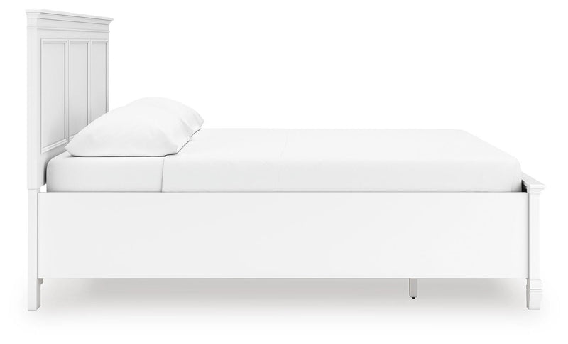 Fortman California King Panel Storage Bed and Dresser in White - PKG023780