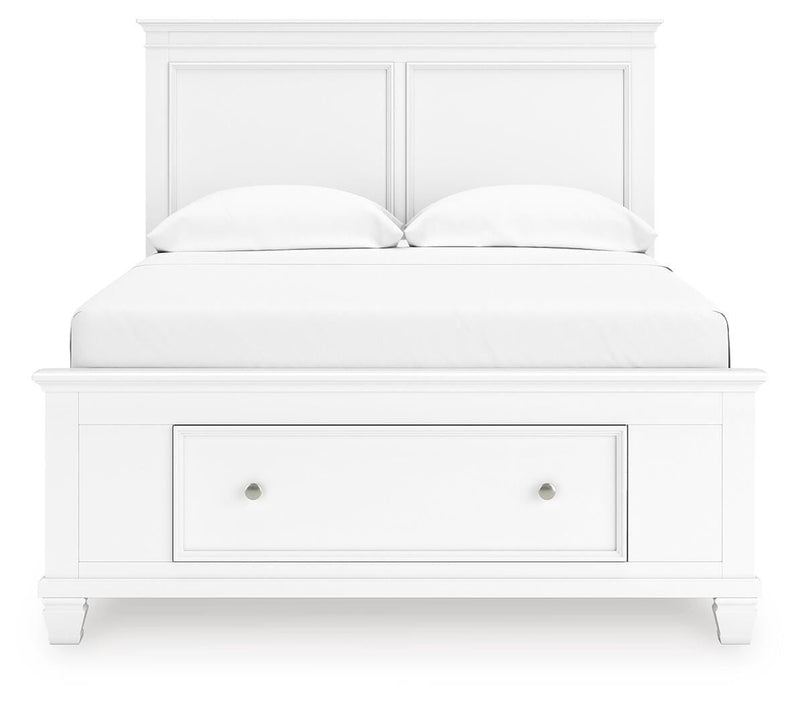 Fortman Full Panel Storage Bed, Dresser and Mirror in White - PKG023791
