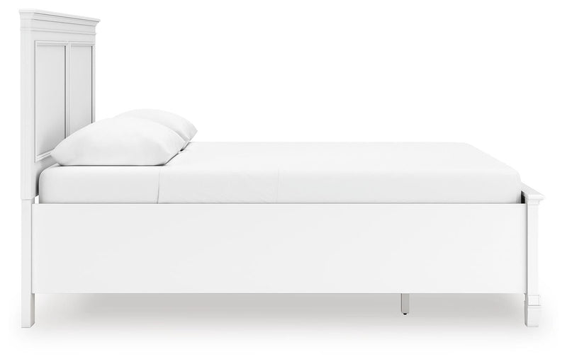 Fortman Queen Panel Storage Bed with Dresser and Chest in White - PKG023774