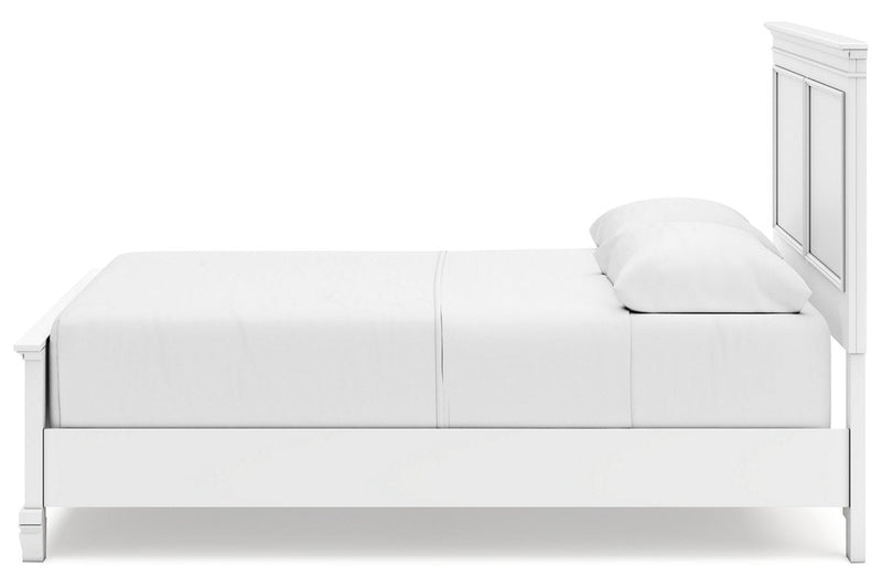 Fortman White Queen Panel Bed - DMV FurnitureQueen Bed
