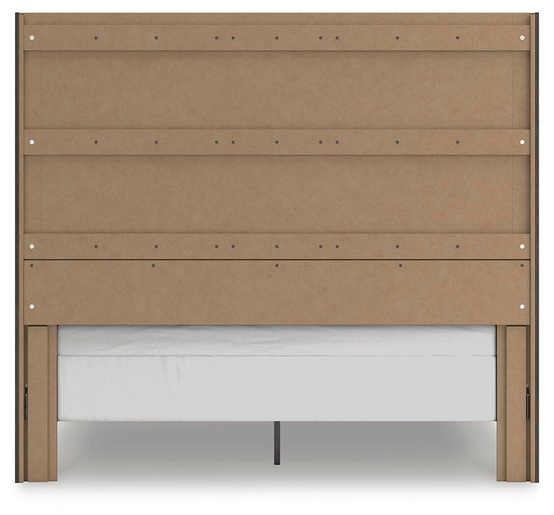 Fraluna King Panel Bed, Dresser and Mirror in Charcoal - PKG021662