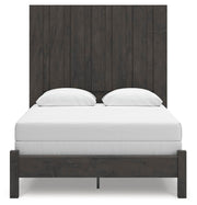 Fraluna Queen Panel Bed, Dresser and Nightstand in Charcoal - PKG021661