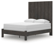 Fraluna Queen Panel Bed, Dresser and Nightstand in Charcoal - PKG021661