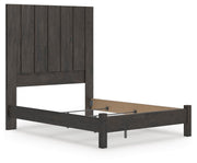 Fraluna Queen Panel Bed, Dresser, Mirror and 2 Nightstands in Charcoal - PKG021655