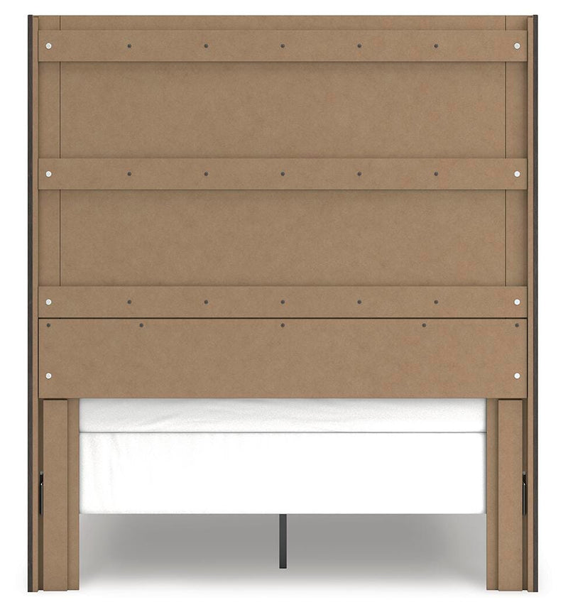 Fraluna Queen Panel Bed, Dresser, Mirror, Chest and Nightstand in Charcoal - PKG021659