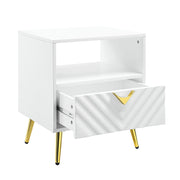 Gaines End Table - LV01140