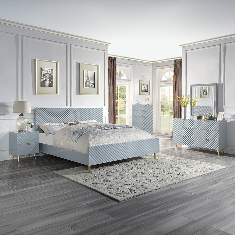 Gaines Queen Bed - BD01040Q