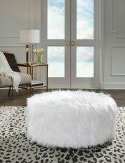 Galice Oversized Accent Ottoman - DMV FurnitureOttoman