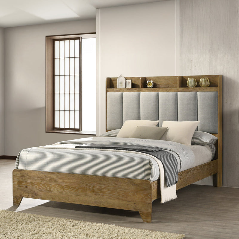 Garcia Eastern King Bed w/USB - BD04861EK