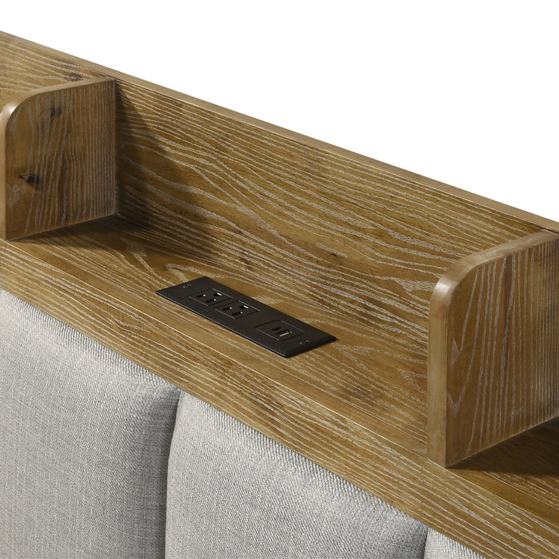 Garcia Eastern King Bed w/USB - BD04861EK