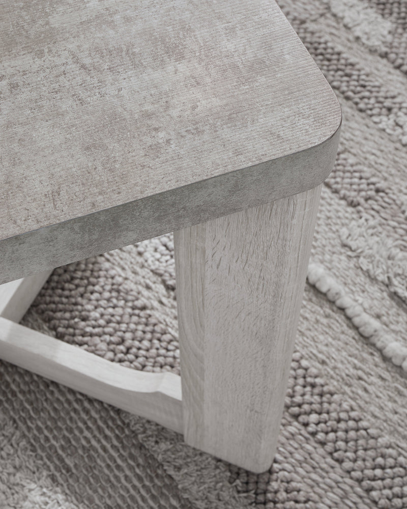 Garnilly Table (Set of 3) - DMV FurnitureOccasional Table Set
