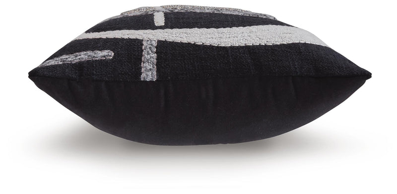 Gavrileigh Black/Gray/Ivory Pillow (Set of 4) - A1001113